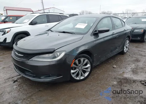 2015 Chrysler 200 S z USA, uszkodzony, nr VIN 1C3CCCBB3FN596810
